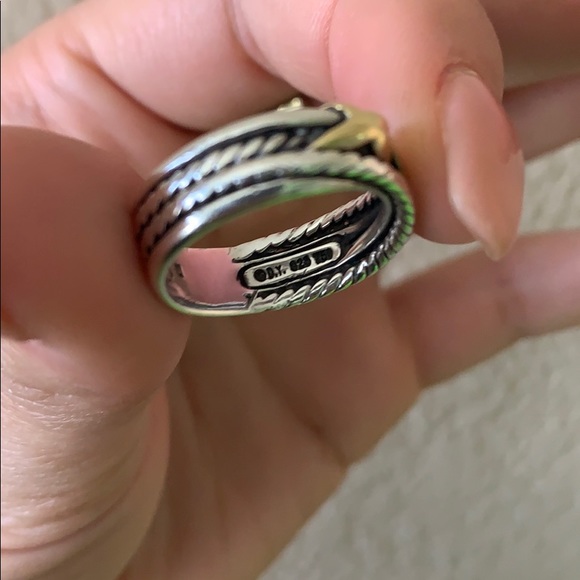 David Yurman 18k Gold X Crossover Ring - Picture 3 of 6